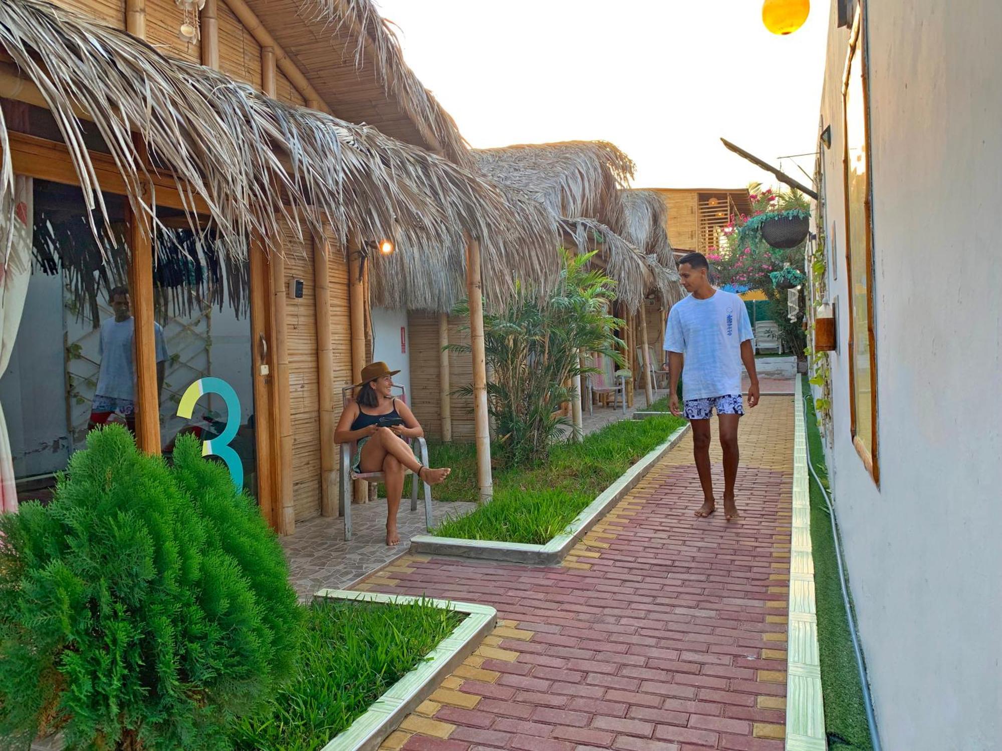 Puerto Bamboo Hotel Mancora Exterior photo